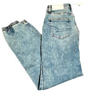 American Eagle Outfitters Light Blue Relaxed Mom Jeans Size 0